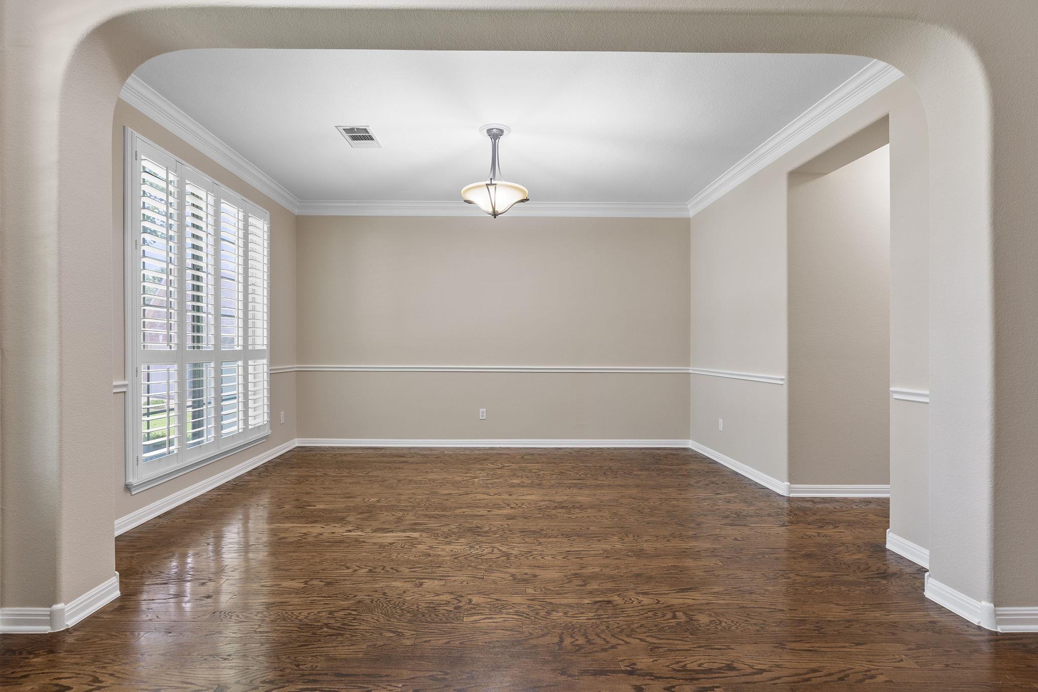 2227 Buena Vista LN