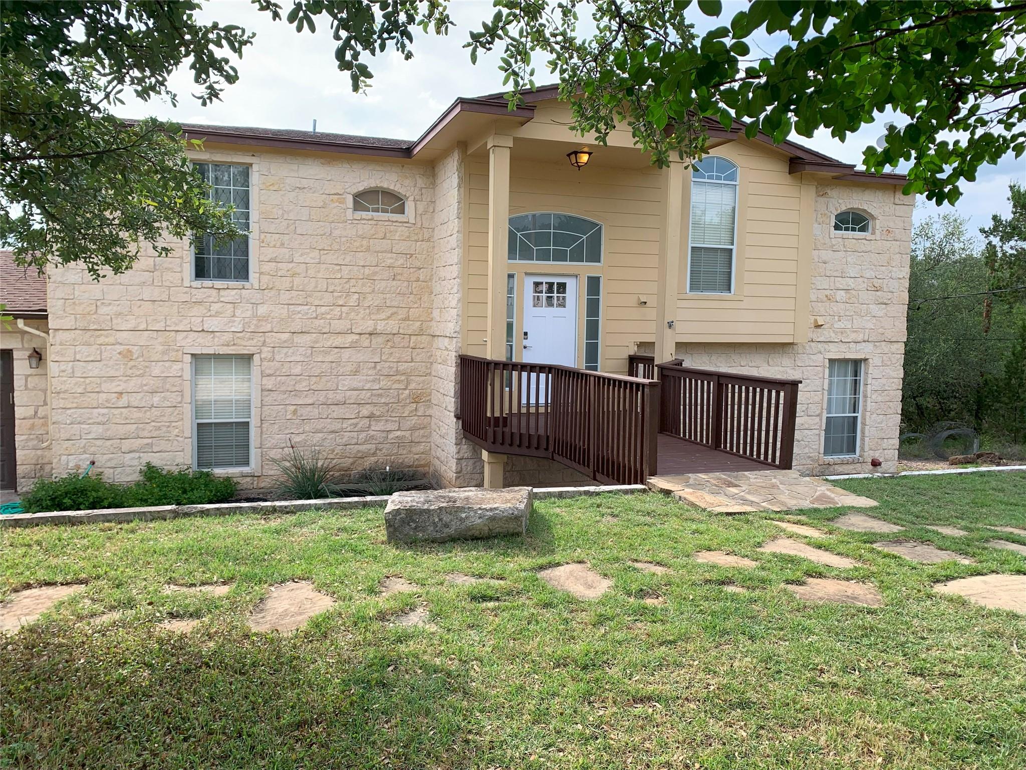 4102 Glendale LN