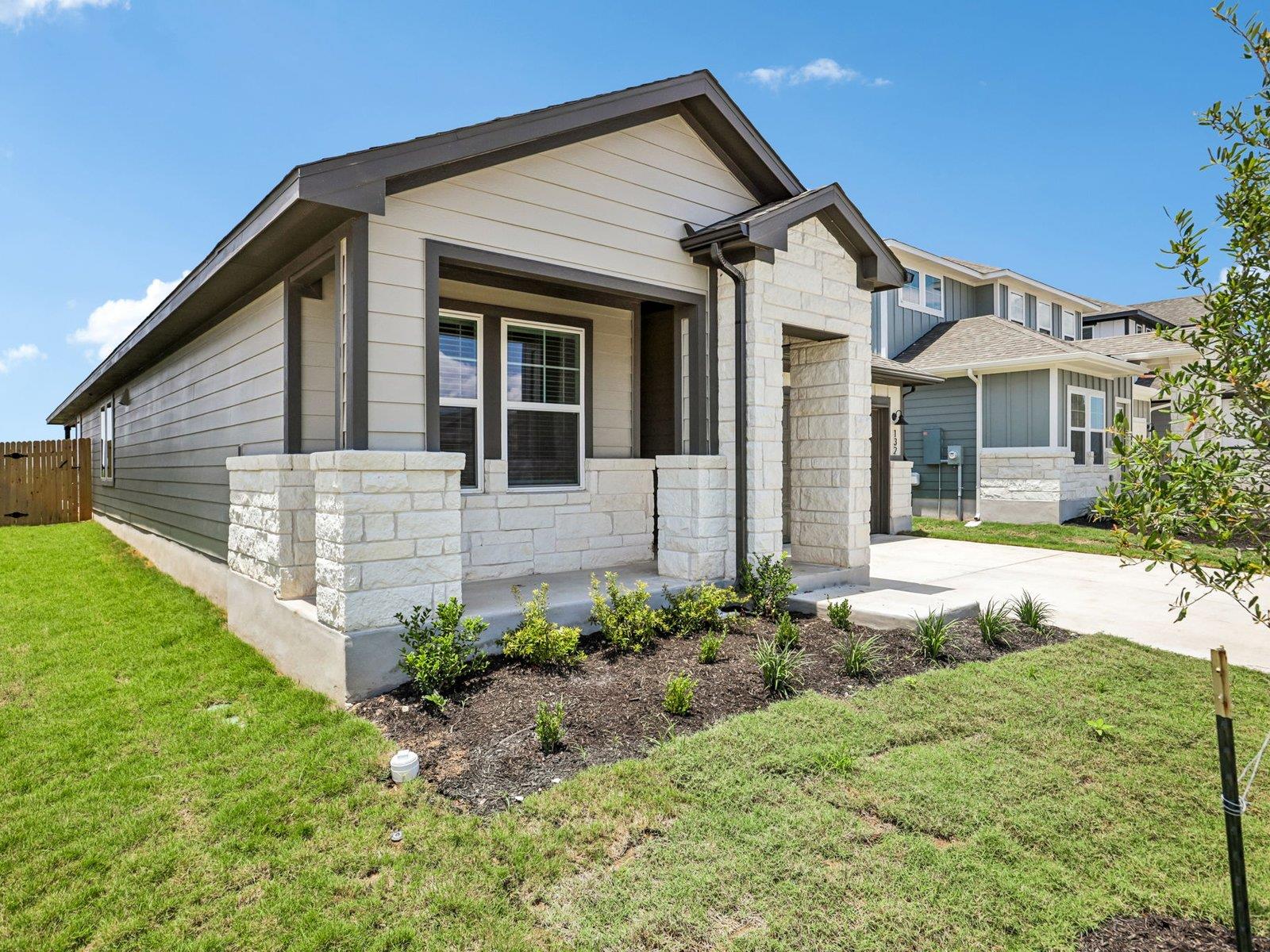 132 Woodbrook DR