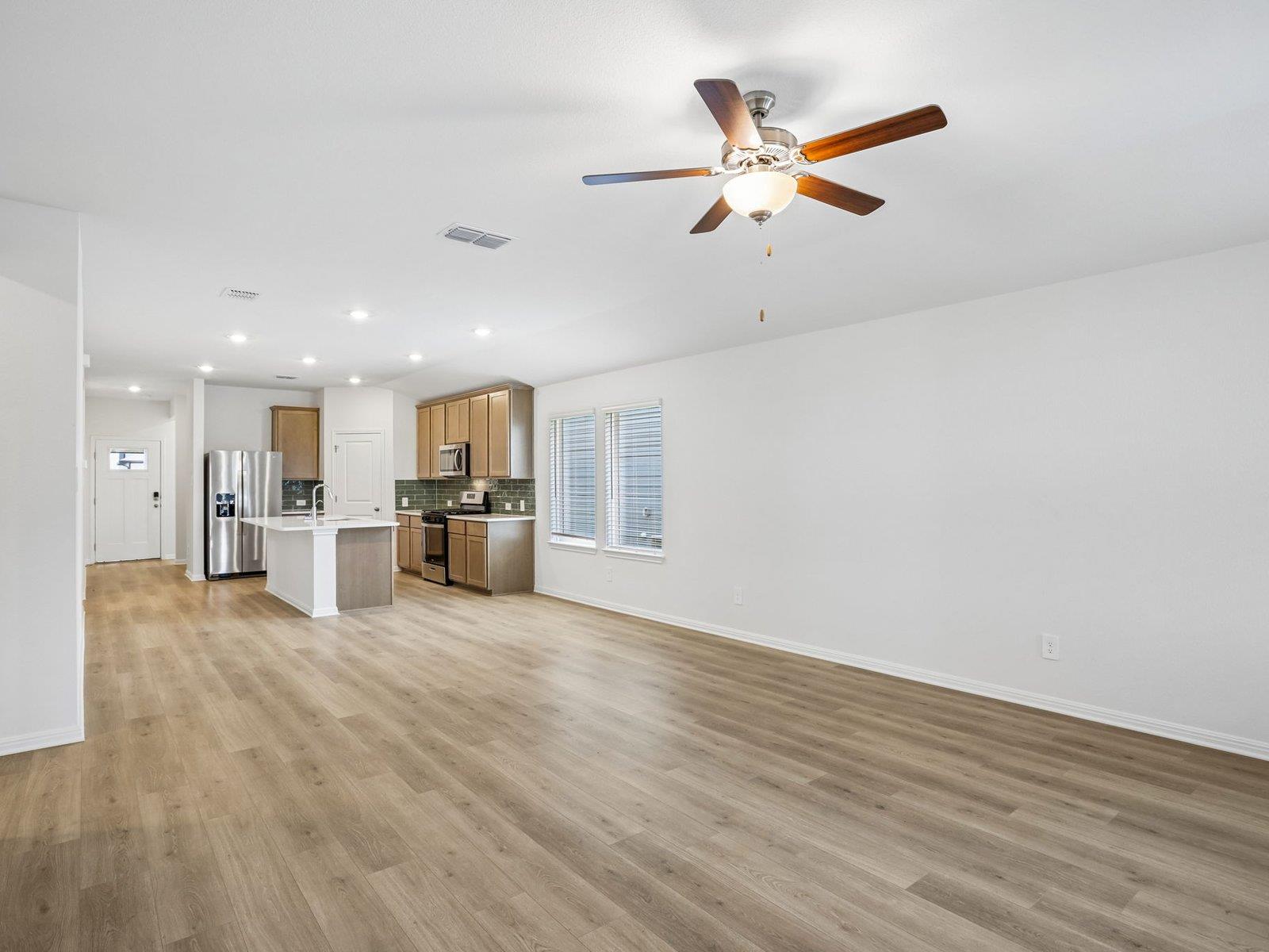 132 Woodbrook DR