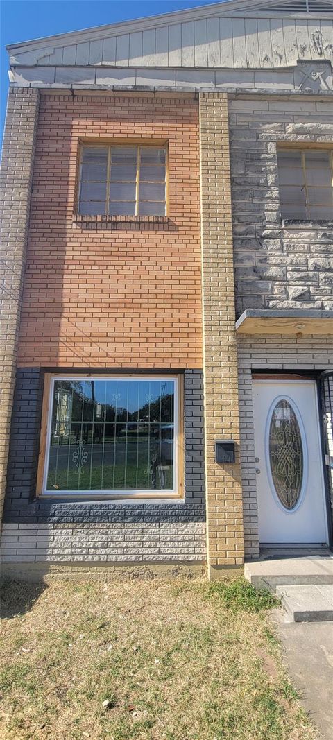 Photo of 1154 Angelina ST #A, Austin, TX 78702 (MLS # 8253550)