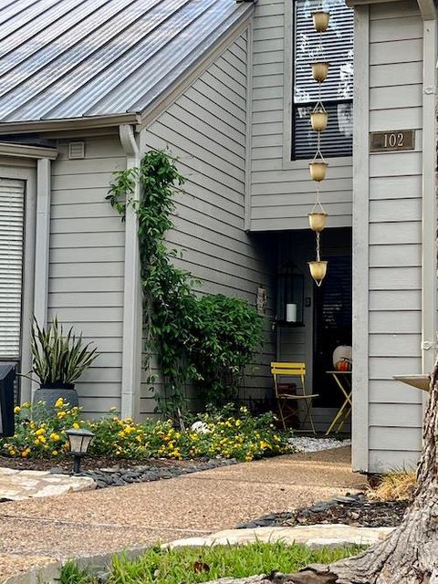 Photo of 102 World Of Tennis SQ, Austin, TX 78738 (MLS # 7314601)