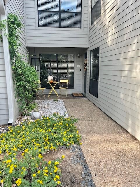 Tiny photo for 102 World Of Tennis SQ, Austin, TX 78738 (MLS # 7314601)