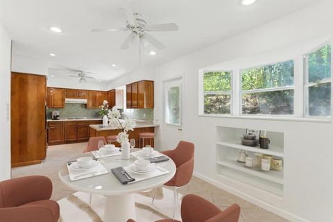 Tiny photo for 2401 Homedale CIR, Austin, TX 78704 (MLS # 5830616)