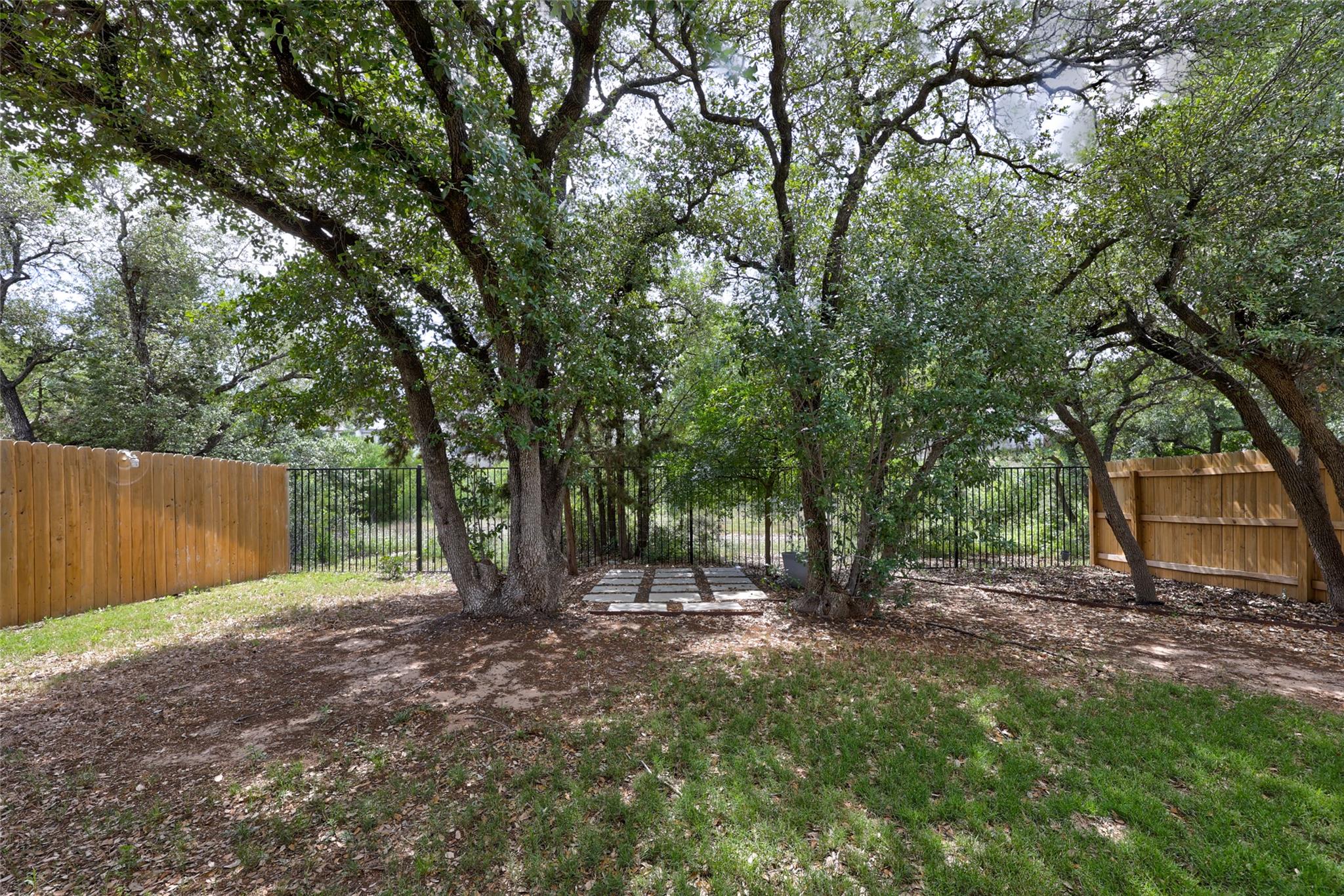 1736 Woolsey WAY