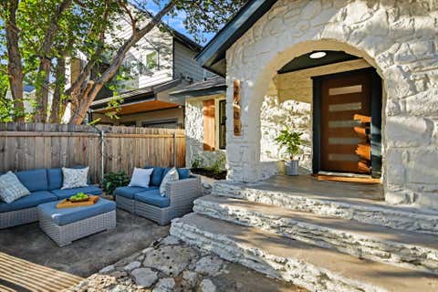 Tiny photo for 2406 Santa Maria ST, Austin, TX 78702 (MLS # 2020597)
