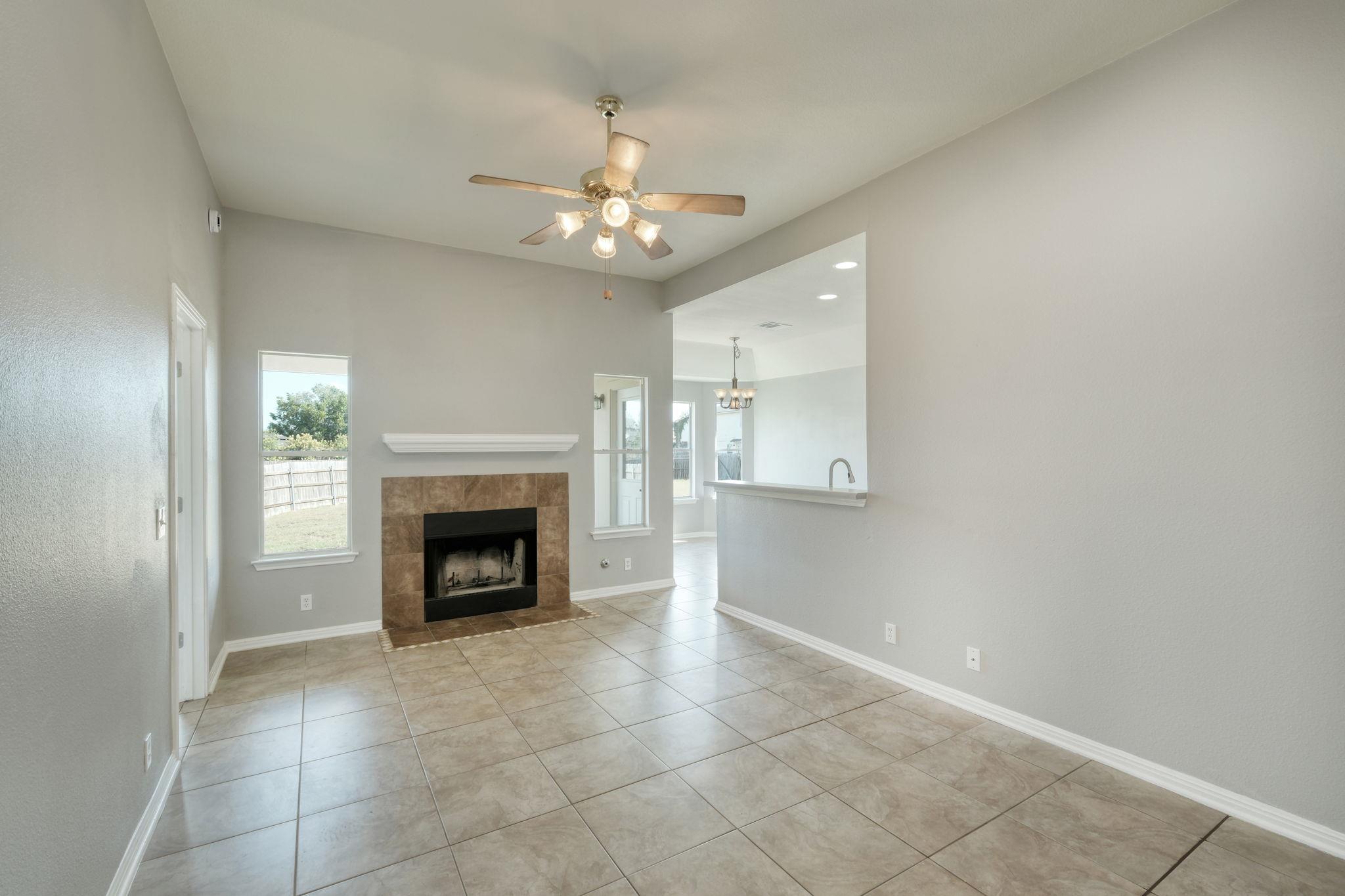 310 Forsyth CT