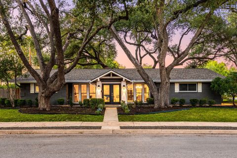 3006 Carlisle DR Austin TX 78757