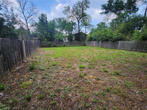 Photo of 4521 Avenue D, Austin, TX 78751 (MLS # 3963148)