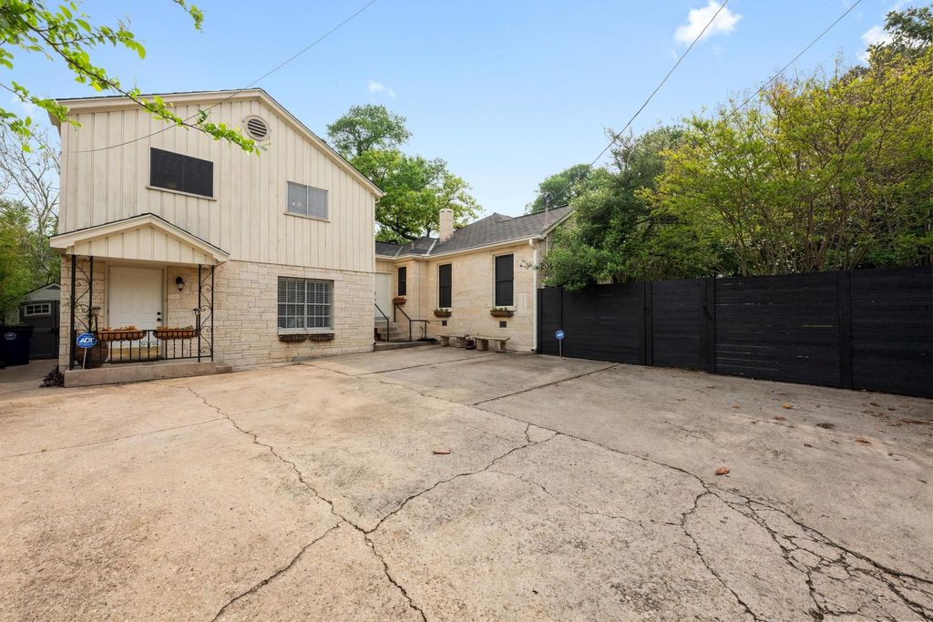listing image 24