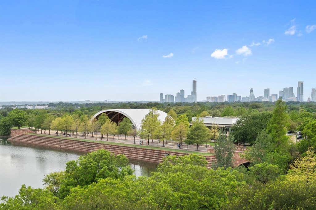 Photo of 1701 Simond Ave #208, Austin, TX 78723 (MLS # 2624370)