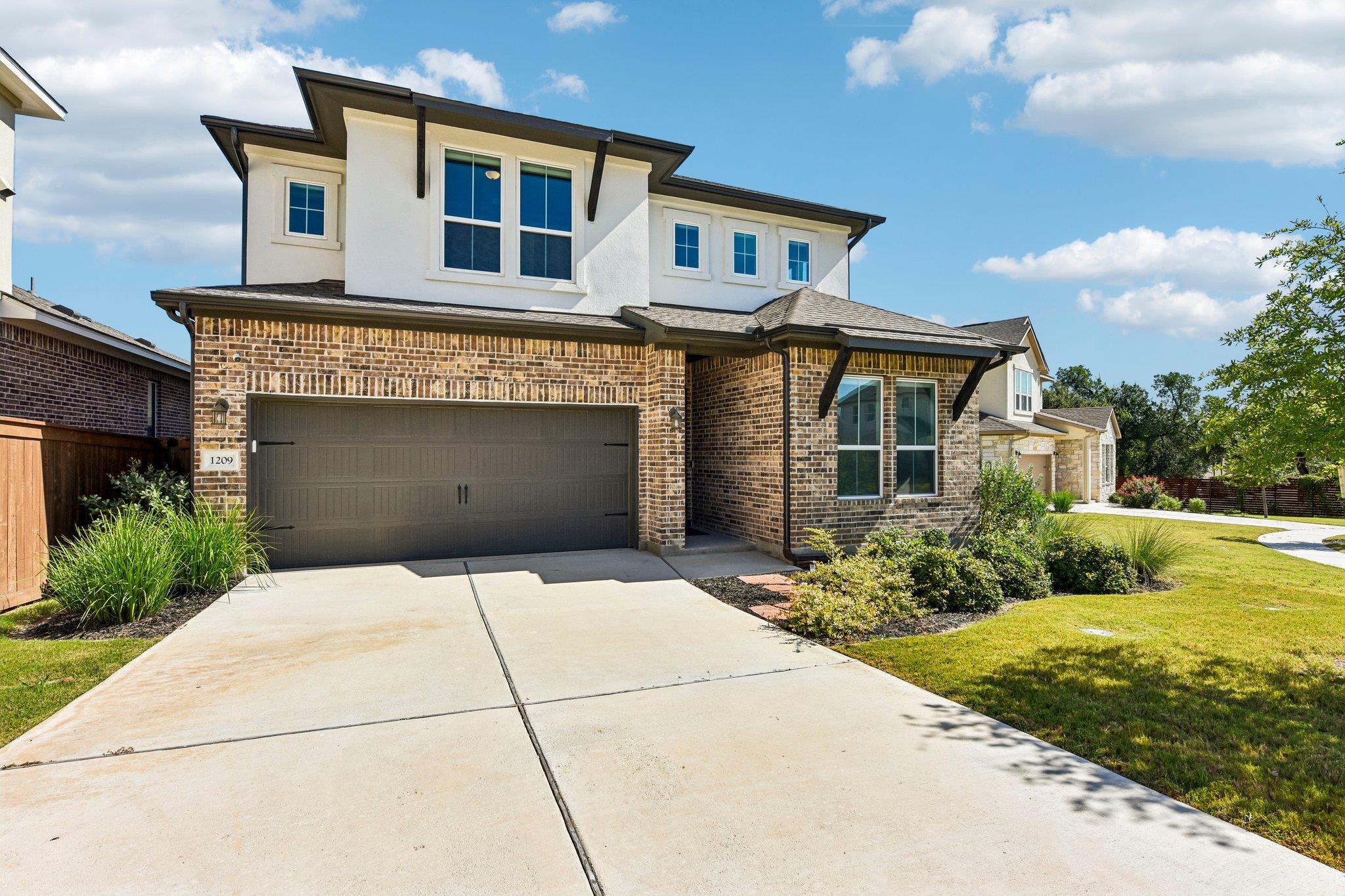 1209 Willie Ranch WAY