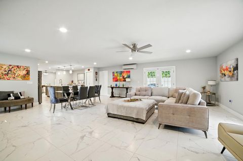 Tiny photo for 3308 Bengston ST, Austin, TX 78702 (MLS # 5084679)