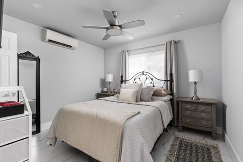 Tiny photo for 3308 Bengston ST, Austin, TX 78702 (MLS # 5084679)