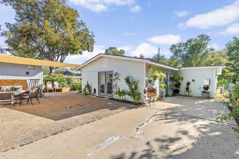 Tiny photo for 3308 Bengston ST, Austin, TX 78702 (MLS # 5084679)
