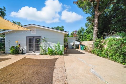 Tiny photo for 3308 Bengston ST, Austin, TX 78702 (MLS # 5084679)