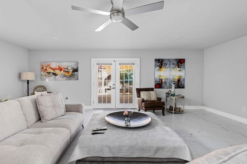 Photo of 3308 Bengston ST, Austin, TX 78702 (MLS # 5084679)