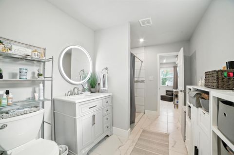 Tiny photo for 3308 Bengston ST, Austin, TX 78702 (MLS # 5084679)