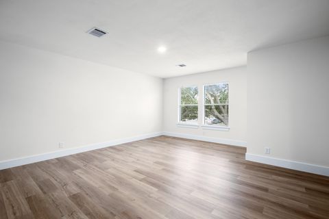 Tiny photo for 17901 Narsitin LN, Pflugerville, TX 78660 (MLS # 8977736)