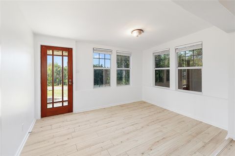 Tiny photo for 18502 E Lakeview DR, Jonestown, TX 78645 (MLS # 3471132)