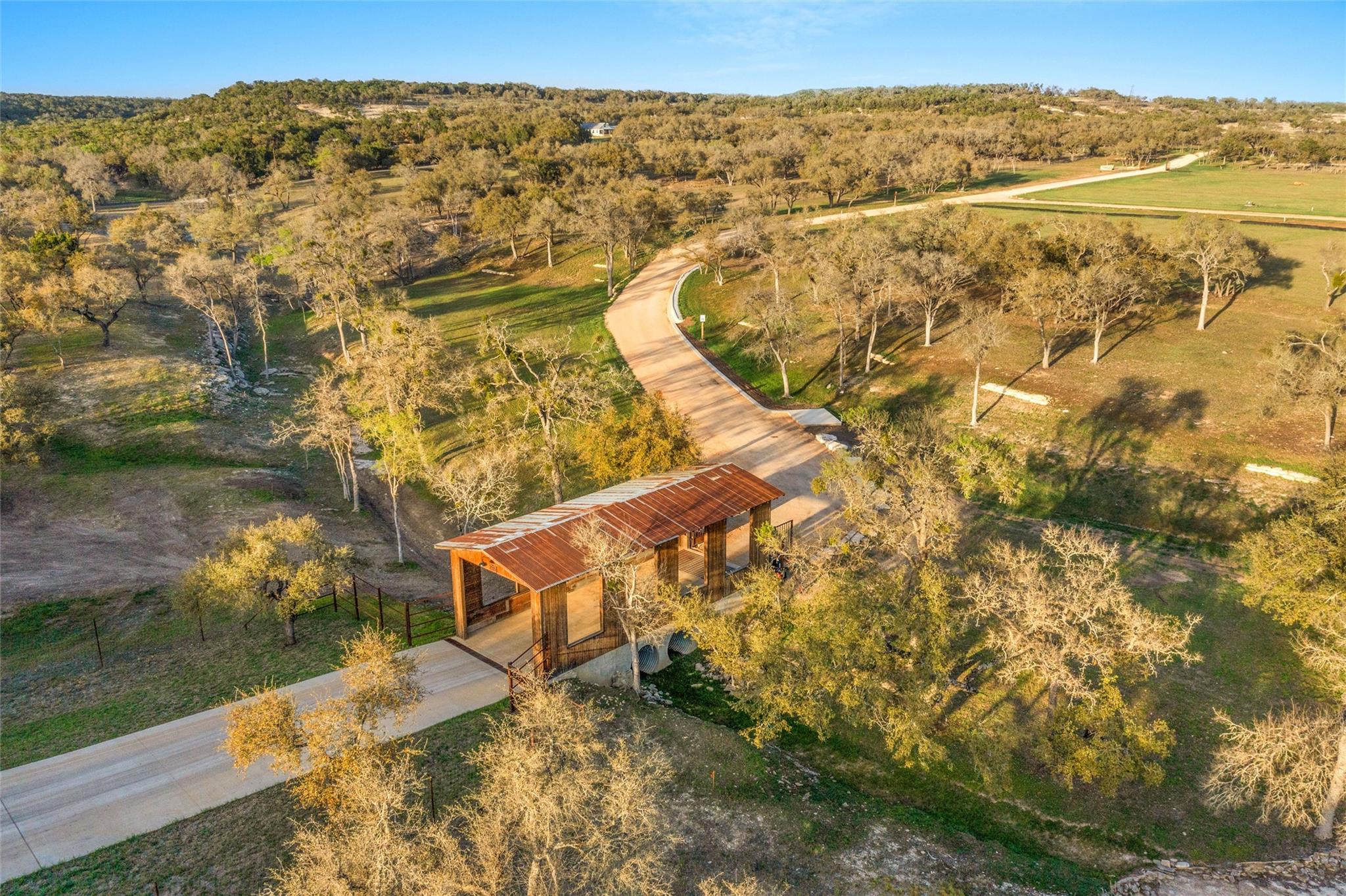 3516 Mount Sharp RD 23