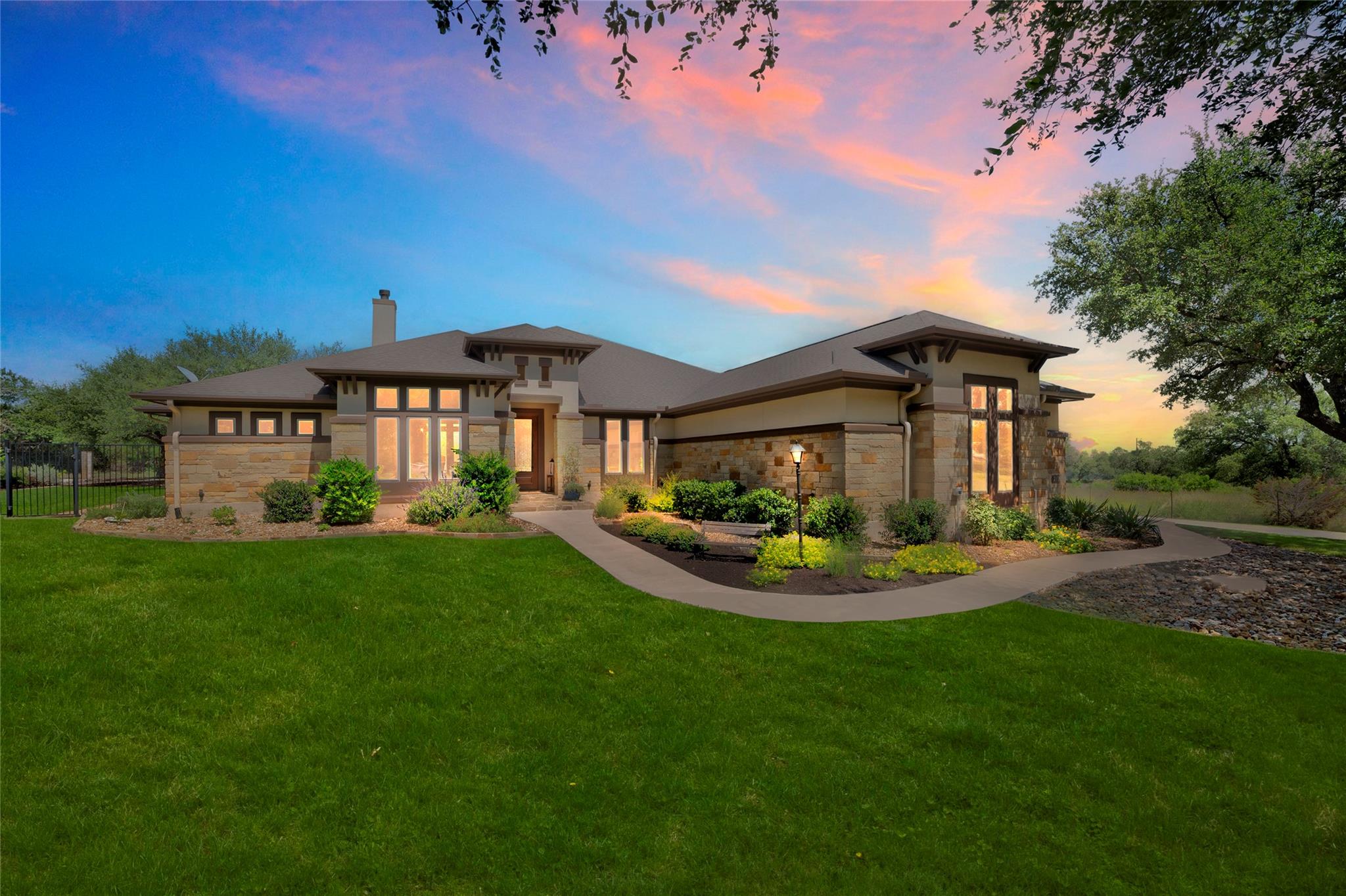 213 Woodland Hills DR