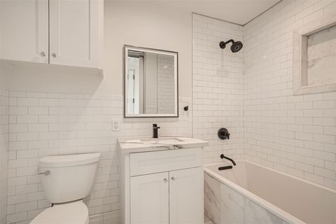 Tiny photo for 301 West Ave #2101, Austin, TX 78701 (MLS # 8858335)