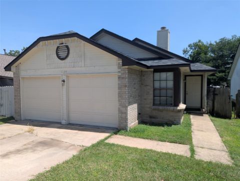 Photo of 1204 Greenbriar LOOP, Round Rock, TX 78664 (MLS # 7470001)