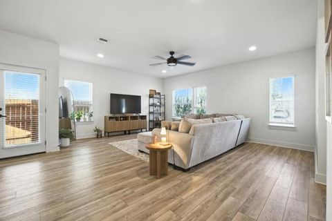 Tiny photo for 9115 Looksee LN, Austin, TX 78744 (MLS # 8402256)