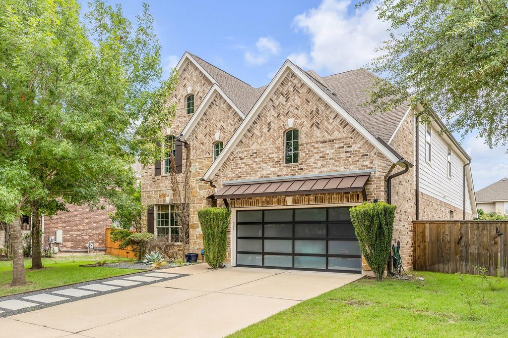 Photo of 2421 Turtle Mountain BND, Austin, TX 78748 (MLS # 1280782)