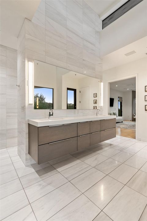 Tiny photo for 203 Buckeye TRL, West Lake Hills, TX 78746 (MLS # 6600989)