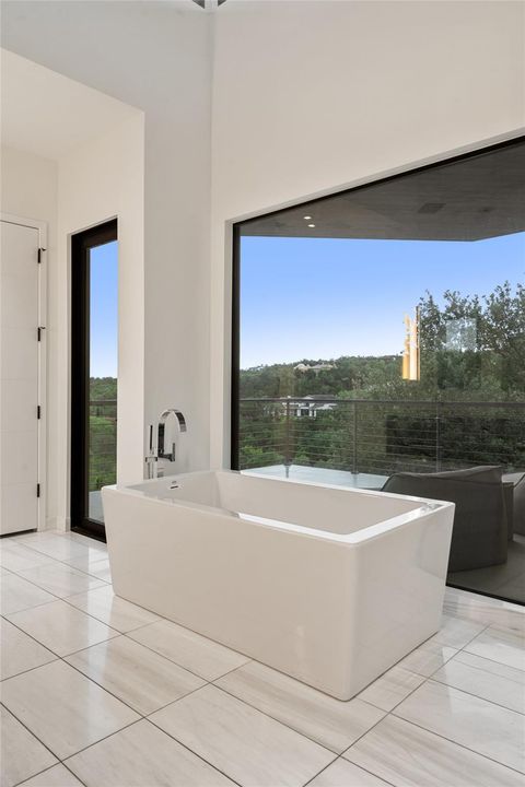 Tiny photo for 203 Buckeye TRL, West Lake Hills, TX 78746 (MLS # 6600989)