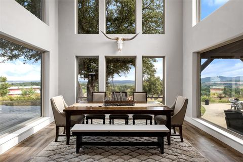 3108 Rolling Hills RD Blanco TX 78606