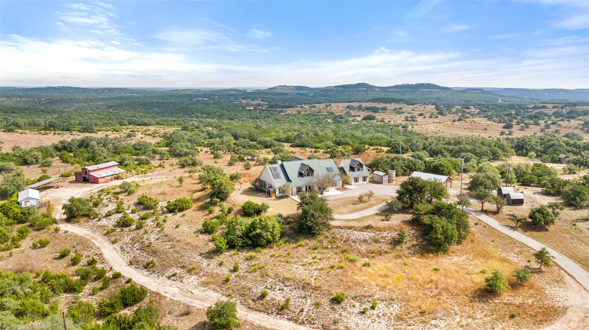 3108 Rolling Hills RD