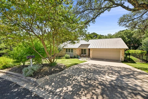 Photo of 1905 Stoneridge RD, Austin, TX 78746 (MLS # 2607774)