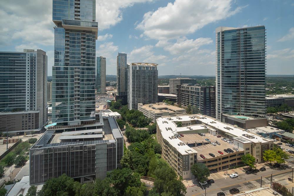 360 Nueces ST 2110