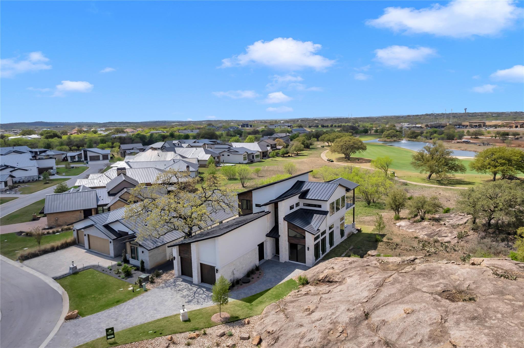 310 Azalea CT