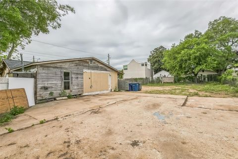 Tiny photo for 6206 Ponca ST, Austin, TX 78741 (MLS # 7821510)