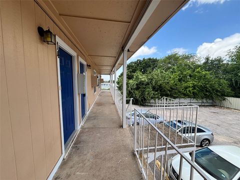 Photo of 1206 Bundrant DR #16, Killeen, TX 76543 (MLS # 6756149)