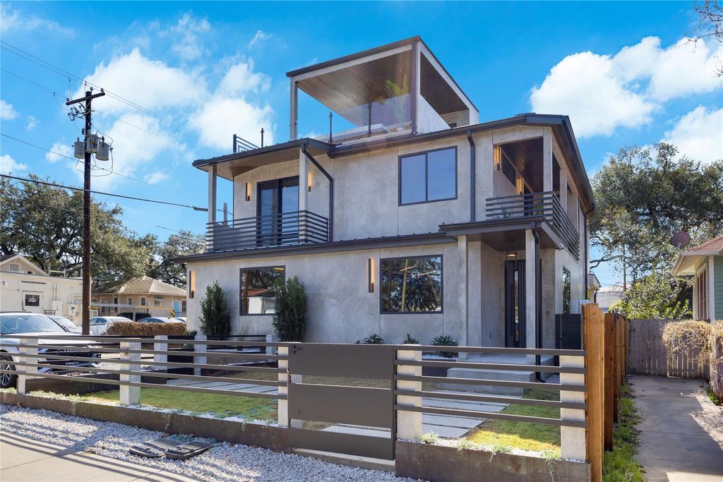 Photo of 107 W Johanna ST #A, Austin, TX 78704 (MLS # 7007566)