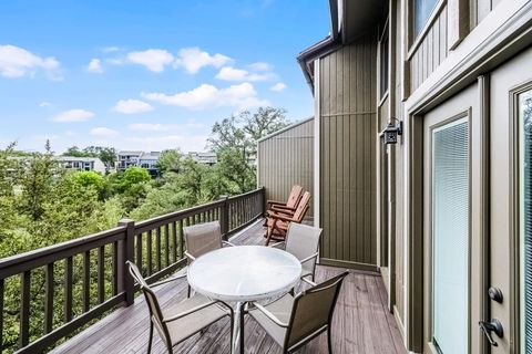 Tiny photo for 229 Comanche LN, Point Venture, TX 78645 (MLS # 5070082)