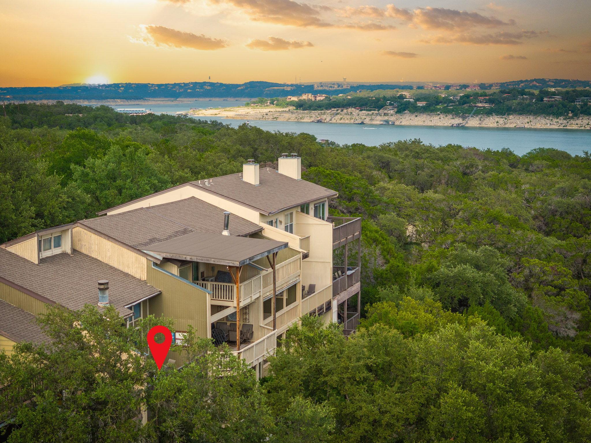 229 Comanche LN