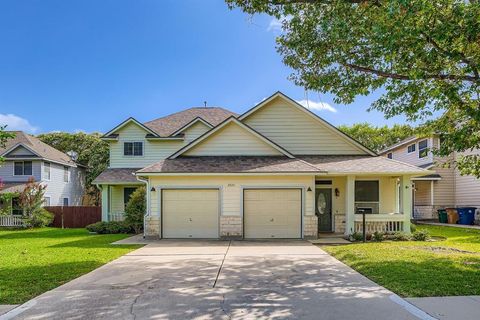 Photo of 2920 Thrushwood DR #B, Austin, TX 78757 (MLS # 5107659)