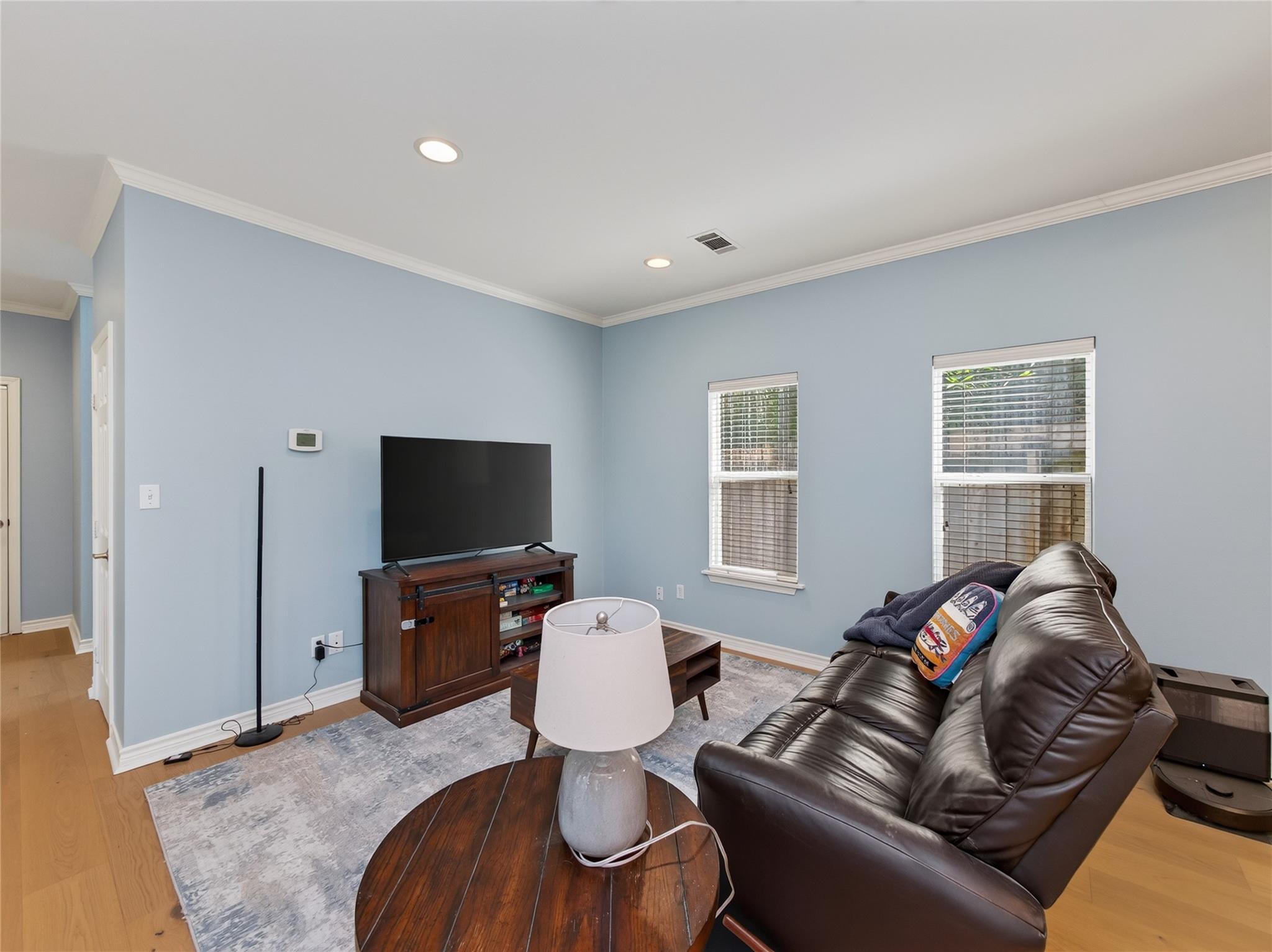 108 E 46th ST