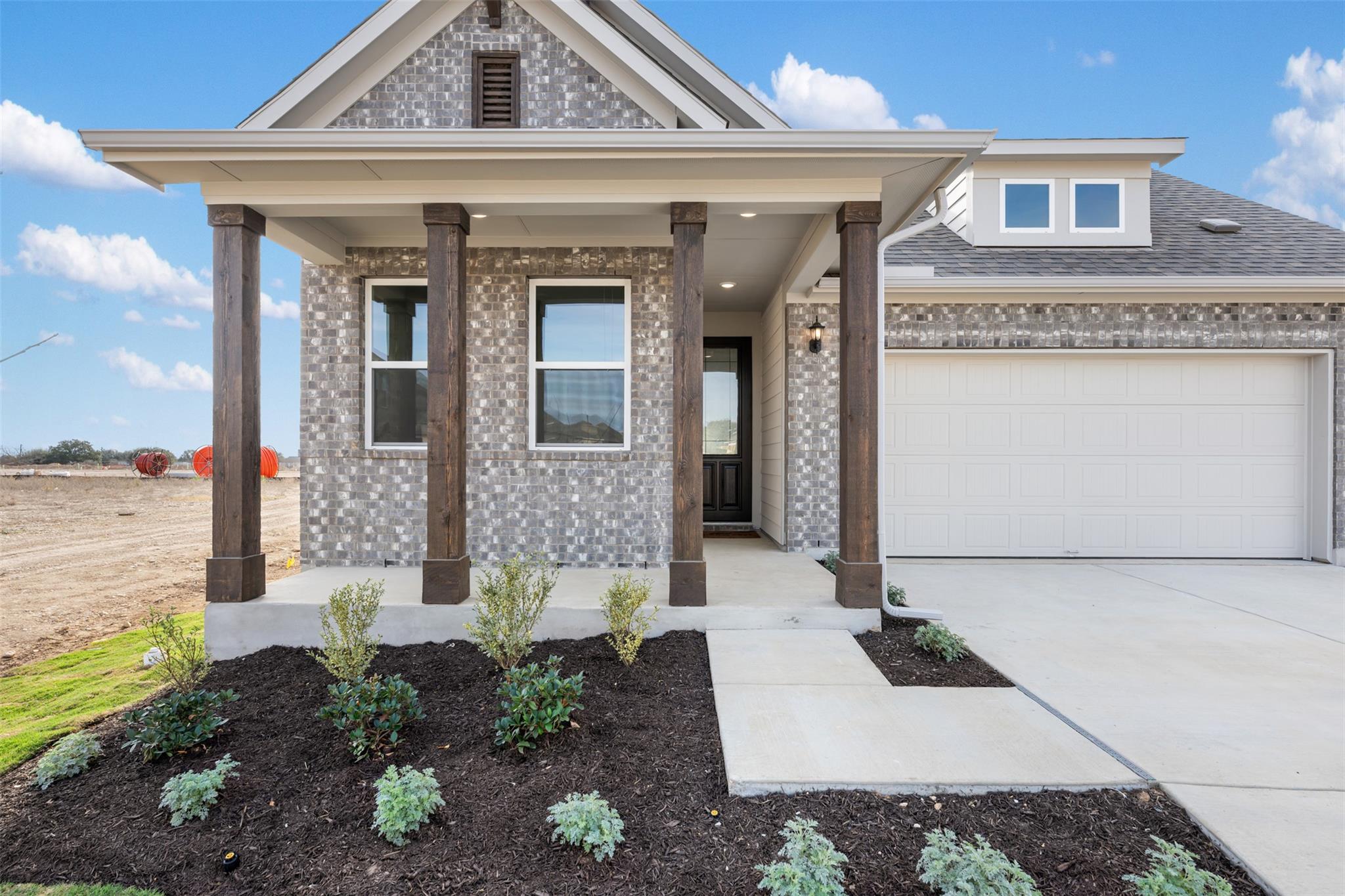 126 Arlington Park LOOP