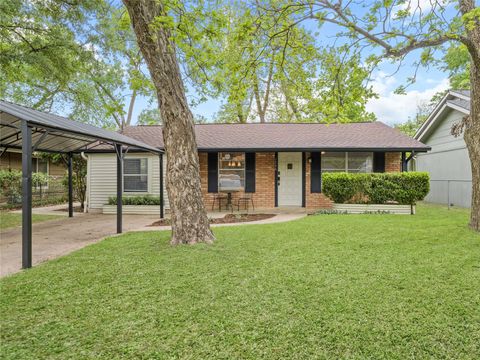 Photo of 3206 Goodwin Ave, Austin, TX 78702 (MLS # 1825294)