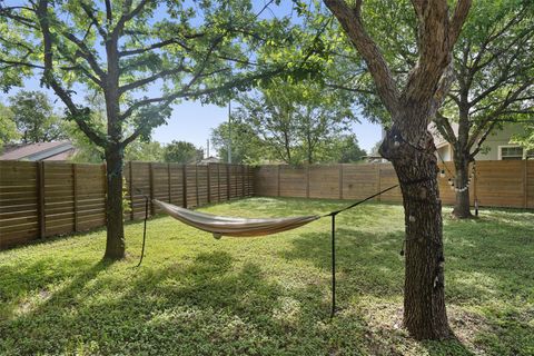 Tiny photo for 12811 Copper Cliff Ave #B, Austin, TX 78727 (MLS # 5446077)