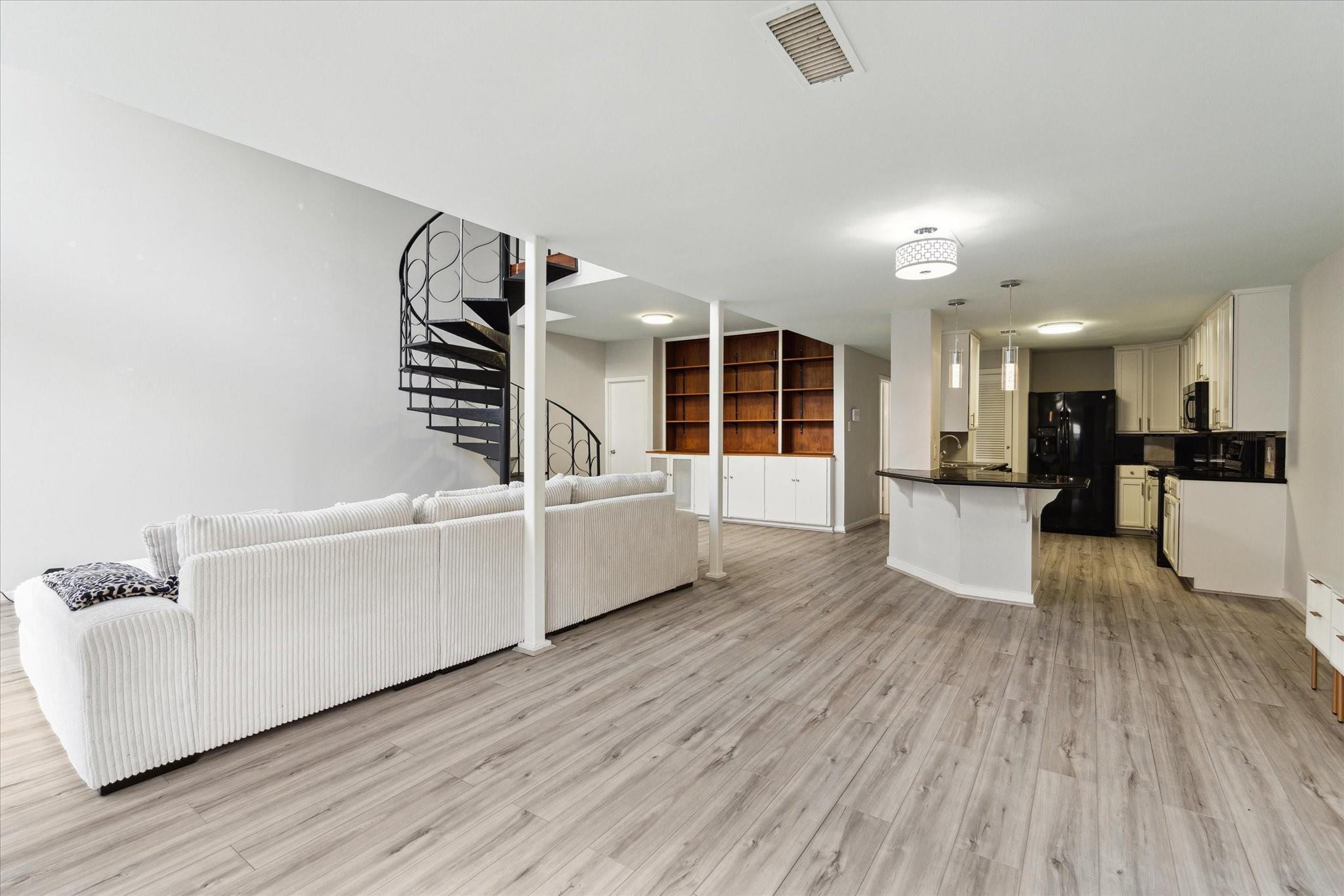 3300 Yorktown ST 13