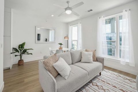 Photo of 1701 Simond Ave #615, Austin, TX 78723 (MLS # 8257433)