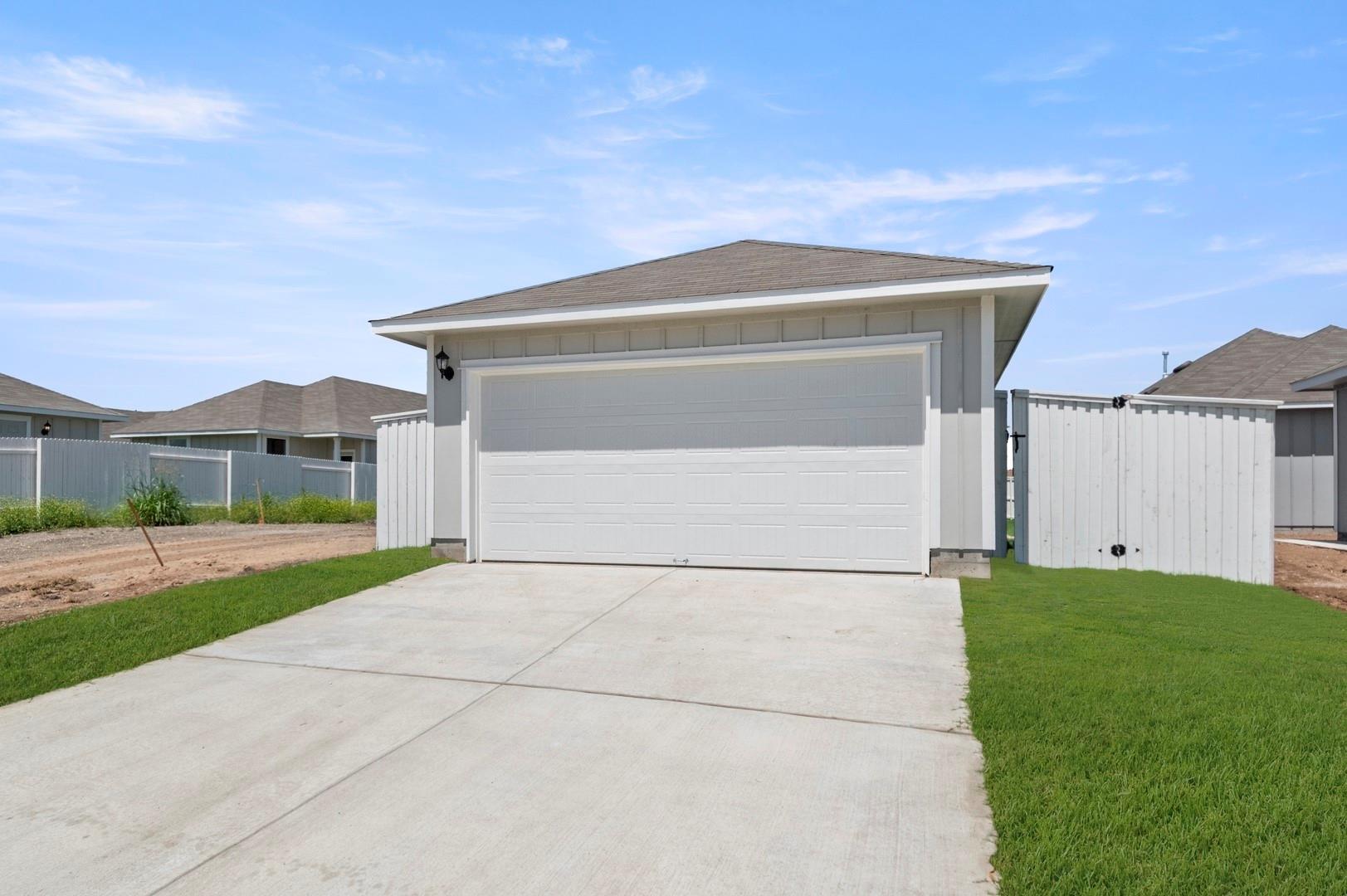 3051 Winding Creek RD